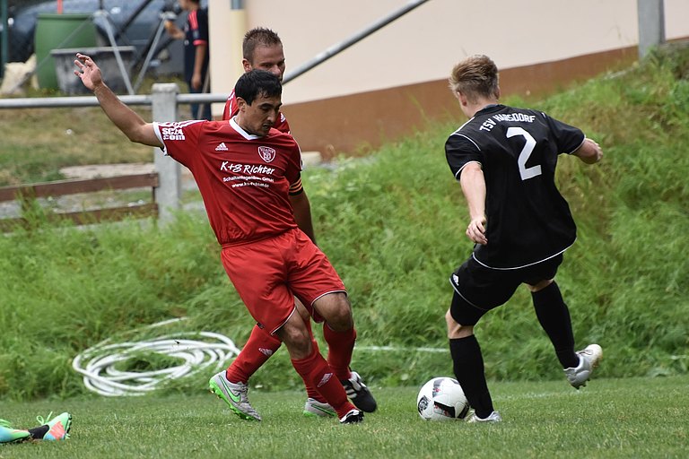 DSC_3664-min.jpg 